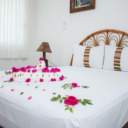 Villa Lupita ซีฮัวตาเนโค ภายนอก รูปภาพ